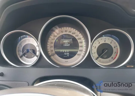 2013 Mercedes-Benz C 250 Sport z USA, uszkodzony, nr VIN WDDGF4HB8DA806328